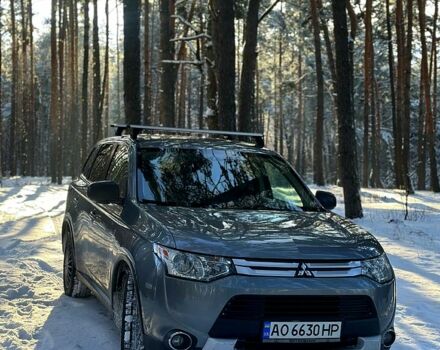 Сірий Міцубісі Аутлендер, об'ємом двигуна 2.4 л та пробігом 142 тис. км за 11250 $, фото 1 на Automoto.ua