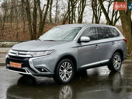 Мицубиси Аутлендер 2015 в Черкассах на Automoto.ua Серый Мицубиси Аутлендер, объемом двигателя 2.36 л и пробегом 140 тыс. км за 12500 $, фото 1 на Automoto.ua