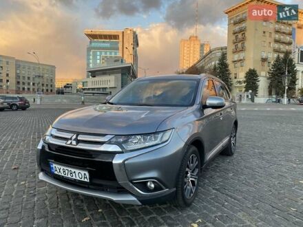 Мицубиси Аутлендер 2015 в Харькове на Automoto.ua Серый Мицубиси Аутлендер, объемом двигателя 3 л и пробегом 186 тыс. км за 15500 $, фото 1 на Automoto.ua