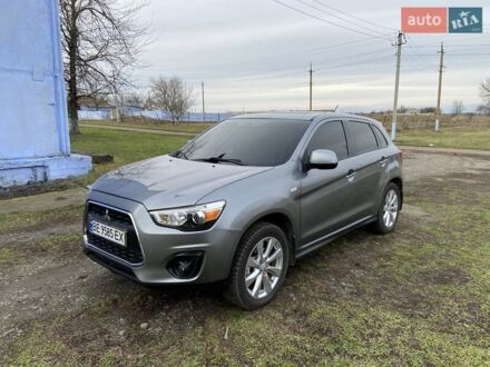 Мицубиси Аутлендер 2015 в Николаеве на Automoto.ua Серый Мицубиси Аутлендер, объемом двигателя 2.36 л и пробегом 140 тыс. км за 13000 $, фото 1 на Automoto.ua