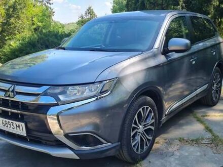 Міцубісі Аутлендер 2015 у Сквира на Automoto.ua Сірий Міцубісі Аутлендер, об'ємом двигуна 2.36 л та пробігом 196 тис. км за 13789 $, фото 1 на Automoto.ua