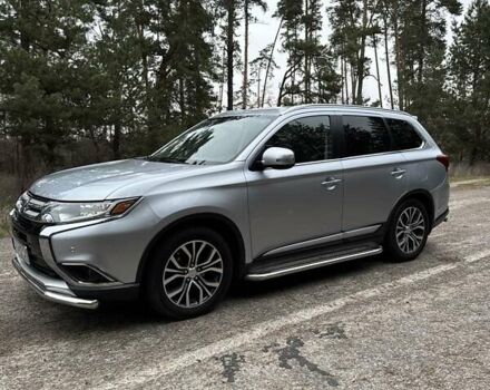 Сірий Міцубісі Аутлендер, об'ємом двигуна 2.36 л та пробігом 55 тис. км за 18900 $, фото 1 на Automoto.ua