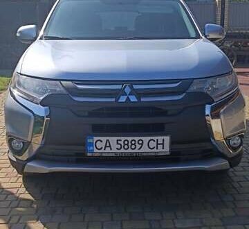 Мицубиси Аутлендер 2015 в Смеле на Automoto.ua Серый Мицубиси Аутлендер, объемом двигателя 2.36 л и пробегом 230 тыс. км за 13500 $, фото 1 на Automoto.ua