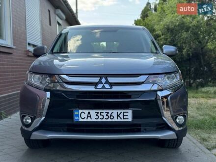 Мицубиси Аутлендер 2015 в Черкассах на Automoto.ua Серый Мицубиси Аутлендер, объемом двигателя 2.36 л и пробегом 240 тыс. км за 13500 $, фото 1 на Automoto.ua