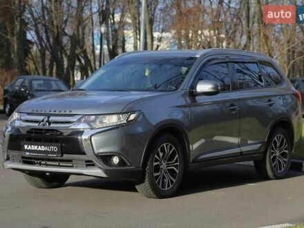 Серый Мицубиси Аутлендер, объемом двигателя 3 л и пробегом 190 тыс. км за 16700 $, фото 1 на Automoto.ua