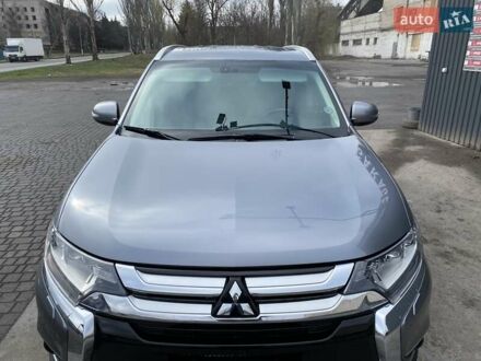 Мицубиси Аутлендер 2016 в Доброполье на Automoto.ua Серый Мицубиси Аутлендер, объемом двигателя 2.36 л и пробегом 131 тыс. км за 18000 $, фото 1 на Automoto.ua