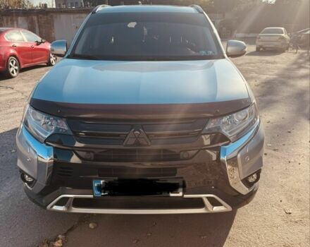Серый Мицубиси Аутлендер, объемом двигателя 2.4 л и пробегом 125 тыс. км за 17800 $, фото 1 на Automoto.ua