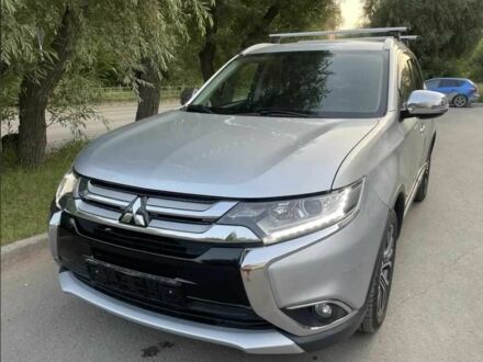 Сірий Міцубісі Аутлендер, об'ємом двигуна 0 л та пробігом 147 тис. км за 12008 $, фото 1 на Automoto.ua