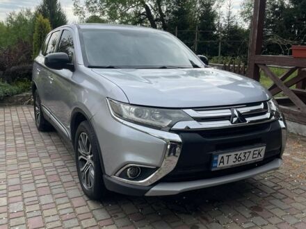 Мицубиси Аутлендер 2017 в Долине на Automoto.ua Серый Мицубиси Аутлендер, объемом двигателя 2.4 л и пробегом 122 тыс. км за 14200 $, фото 1 на Automoto.ua