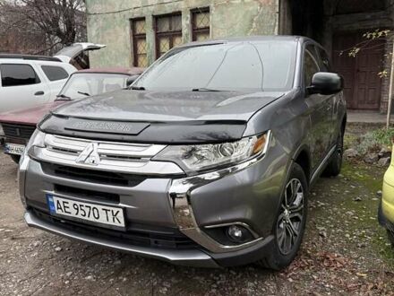 Серый Мицубиси Аутлендер, объемом двигателя 2.36 л и пробегом 162 тыс. км за 12300 $, фото 1 на Automoto.ua