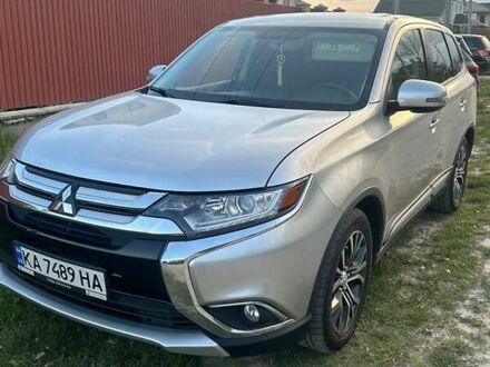 Мицубиси Аутлендер 2017 в Киеве на Automoto.ua Серый Мицубиси Аутлендер, объемом двигателя 2.36 л и пробегом 71 тыс. км за 16000 $, фото 1 на Automoto.ua