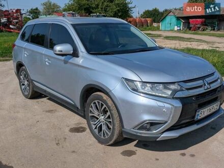 Мицубиси Аутлендер 2017 в Чемеровцах на Automoto.ua Серый Мицубиси Аутлендер, объемом двигателя 2.36 л и пробегом 300 тыс. км за 12900 $, фото 1 на Automoto.ua