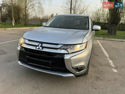 Міцубісі Аутлендер 2017 у Дніпро (Дніпропетровську) на Automoto.ua Сірий Міцубісі Аутлендер, об'ємом двигуна 2.36 л та пробігом 265 тис. км за 11999 $, фото 1 на Automoto.ua