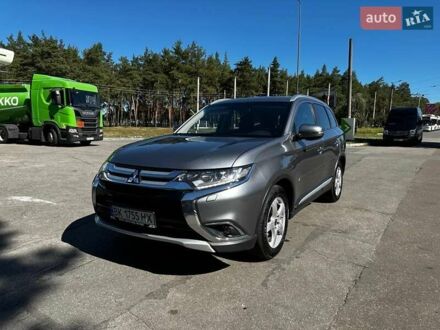Міцубісі Аутлендер 2017 у Кропивницькому (Кіровограді) на Automoto.ua Сірий Міцубісі Аутлендер, об'ємом двигуна 2.2 л та пробігом 203 тис. км за 19500 $, фото 1 на Automoto.ua