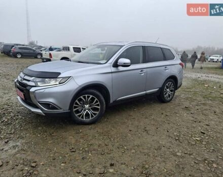 Серый Мицубиси Аутлендер, объемом двигателя 2.3 л и пробегом 205 тыс. км за 15999 $, фото 1 на Automoto.ua