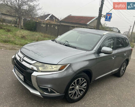 Серый Мицубиси Аутлендер, объемом двигателя 2.36 л и пробегом 85 тыс. км за 15500 $, фото 1 на Automoto.ua