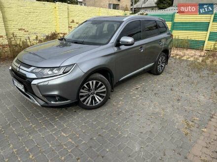 Мицубиси Аутлендер 2018 в Харькове на Automoto.ua Серый Мицубиси Аутлендер, объемом двигателя 2.36 л и пробегом 94 тыс. км за 21500 $, фото 1 на Automoto.ua