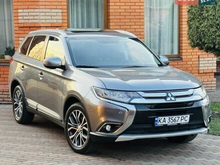 Мицубиси Аутлендер 2018 в Киеве на Automoto.ua Серый Мицубиси Аутлендер, объемом двигателя 2.36 л и пробегом 198 тыс. км за 17800 $, фото 1 на Automoto.ua