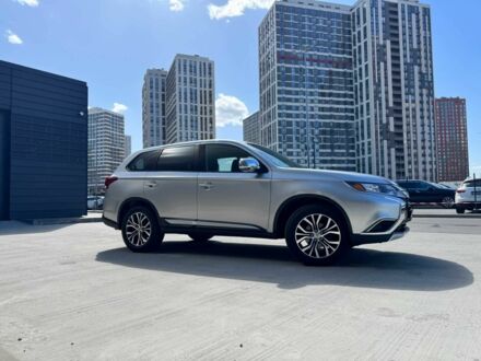 Мицубиси Аутлендер 2018 в Киеве на Automoto.ua Серый Мицубиси Аутлендер, объемом двигателя 2.4 л и пробегом 112 тыс. км за 16500 $, фото 1 на Automoto.ua