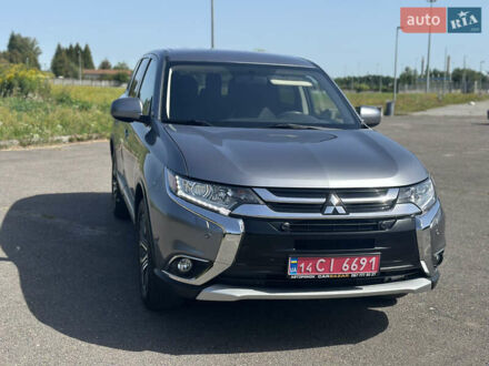 Міцубісі Аутлендер 2018 у Львові на Automoto.ua Сірий Міцубісі Аутлендер, об'ємом двигуна 2.36 л та пробігом 160 тис. км за 15999 $, фото 1 на Automoto.ua