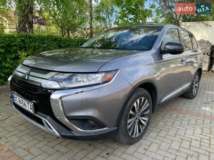 Мицубиси Аутлендер 2018 в Золочев на Automoto.ua Серый Мицубиси Аутлендер, объемом двигателя 2.4 л и пробегом 116 тыс. км за 16800 $, фото 1 на Automoto.ua
