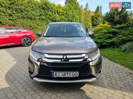 Міцубісі Аутлендер 2018 у Києві на Automoto.ua Сірий Міцубісі Аутлендер, об'ємом двигуна 2.36 л та пробігом 65 тис. км за 16500 $, фото 1 на Automoto.ua
