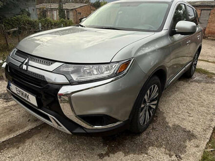 Мицубиси Аутлендер 2018 в Запорожье на Automoto.ua Серый Мицубиси Аутлендер, объемом двигателя 2.36 л и пробегом 69 тыс. км за 19999 $, фото 1 на Automoto.ua