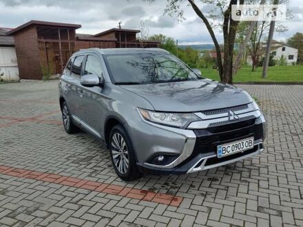 Мицубиси Аутлендер 2018 в Золочев на Automoto.ua Серый Мицубиси Аутлендер, объемом двигателя 2.4 л и пробегом 104 тыс. км за 17200 $, фото 1 на Automoto.ua