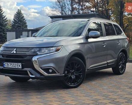Міцубісі Аутлендер 2018 у Чернігові на Automoto.ua Сірий Міцубісі Аутлендер, об'ємом двигуна 2.36 л та пробігом 170 тис. км за 14300 $, фото 1 на Automoto.ua