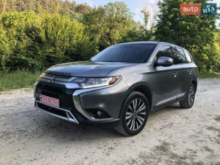 Мицубиси Аутлендер 2019 в Львове на Automoto.ua Серый Мицубиси Аутлендер, объемом двигателя 2.4 л и пробегом 170 тыс. км за 18700 $, фото 1 на Automoto.ua
