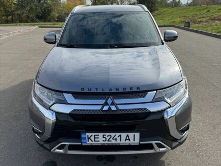 Міцубісі Аутлендер 2019 у Кривому Розі на Automoto.ua Сірий Міцубісі Аутлендер, об'ємом двигуна 2.4 л та пробігом 80 тис. км за 19100 $, фото 1 на Automoto.ua
