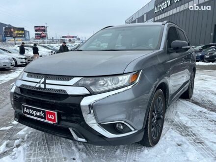 Мицубиси Аутлендер 2019 в Львове на Automoto.ua Серый Мицубиси Аутлендер, объемом двигателя 2.4 л и пробегом 93 тыс. км за 18790 $, фото 1 на Automoto.ua