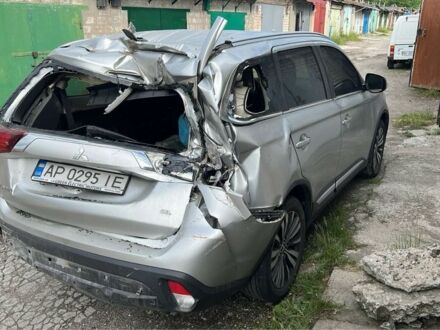 Мицубиси Аутлендер 2019 в Запорожье на Automoto.ua Серый Мицубиси Аутлендер, объемом двигателя 2.4 л и пробегом 57 тыс. км за 11000 $, фото 1 на Automoto.ua
