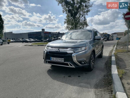Сірий Міцубісі Аутлендер, об'ємом двигуна 2.36 л та пробігом 160 тис. км за 16200 $, фото 1 на Automoto.ua