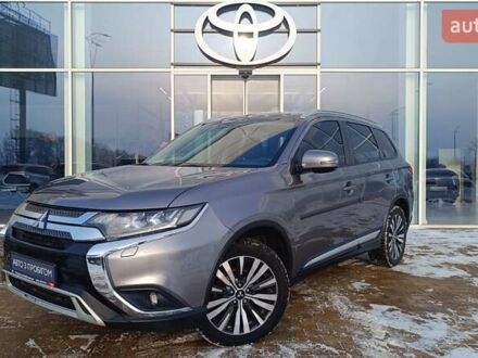 Серый Мицубиси Аутлендер, объемом двигателя 2.4 л и пробегом 83 тыс. км за 20486 $, фото 1 на Automoto.ua