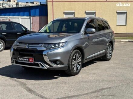 Мицубиси Аутлендер 2019 в Запорожье на Automoto.ua Серый Мицубиси Аутлендер, объемом двигателя 2.4 л и пробегом 115 тыс. км за 19990 $, фото 1 на Automoto.ua