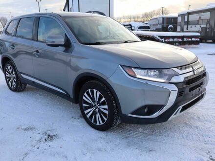 Серый Мицубиси Аутлендер, объемом двигателя 2.4 л и пробегом 38 тыс. км за 9300 $, фото 1 на Automoto.ua