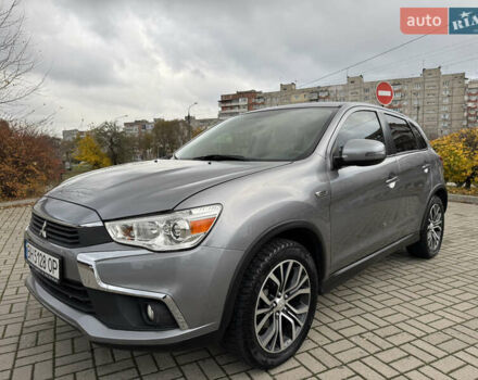 Серый Мицубиси Аутлендер, объемом двигателя 2 л и пробегом 45 тыс. км за 14000 $, фото 1 на Automoto.ua