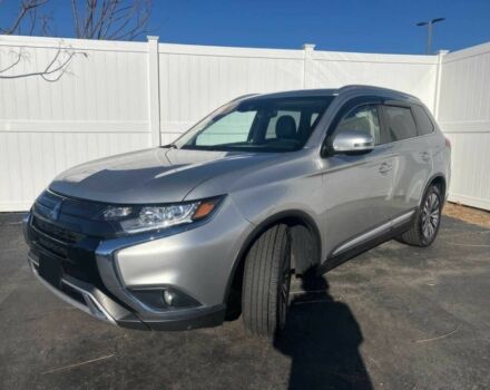 Серый Мицубиси Аутлендер, объемом двигателя 2.4 л и пробегом 39 тыс. км за 8000 $, фото 1 на Automoto.ua