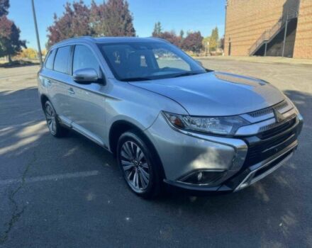 Сірий Міцубісі Аутлендер, об'ємом двигуна 2.4 л та пробігом 33 тис. км за 3000 $, фото 1 на Automoto.ua