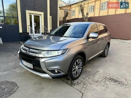 Міцубісі Аутлендер 2020 у Києві на Automoto.ua Сірий Міцубісі Аутлендер, об'ємом двигуна 2.36 л та пробігом 136 тис. км за 14900 $, фото 1 на Automoto.ua