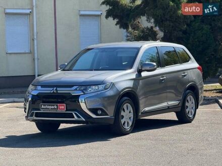 Мицубиси Аутлендер 2021 в Запорожье на Automoto.ua Серый Мицубиси Аутлендер, объемом двигателя 2 л и пробегом 58 тыс. км за 20490 $, фото 1 на Automoto.ua