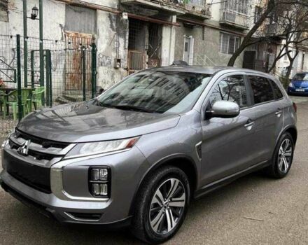 Сірий Міцубісі Аутлендер, об'ємом двигуна 2 л та пробігом 49 тис. км за 12600 $, фото 1 на Automoto.ua