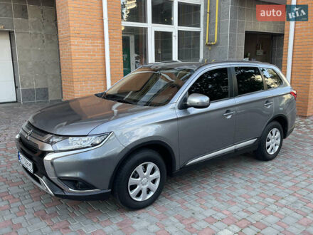 Мицубиси Аутлендер 2021 в Киеве на Automoto.ua Серый Мицубиси Аутлендер, объемом двигателя 2 л и пробегом 62 тыс. км за 19900 $, фото 1 на Automoto.ua