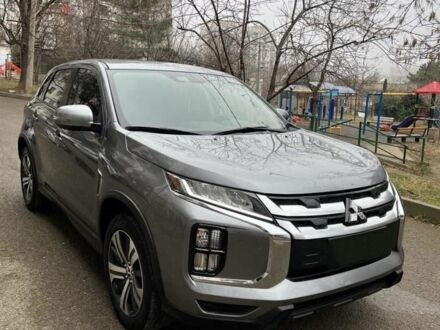 Серый Мицубиси Аутлендер, объемом двигателя 0 л и пробегом 48 тыс. км за 13900 $, фото 1 на Automoto.ua