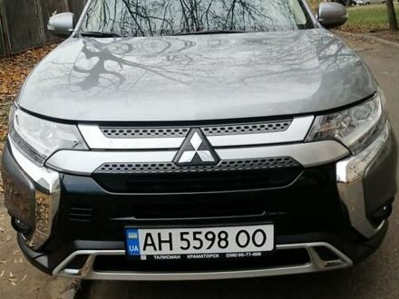 Мицубиси Аутлендер 2021 в Одессе на Automoto.ua Серый Мицубиси Аутлендер, объемом двигателя 2 л и пробегом 14 тыс. км за 25000 $, фото 1 на Automoto.ua