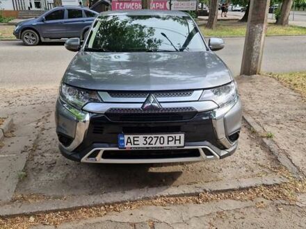 Міцубісі Аутлендер 2021 у Кривому Розі на Automoto.ua Сірий Міцубісі Аутлендер, об'ємом двигуна 2 л та пробігом 130 тис. км за 20000 $, фото 1 на Automoto.ua
