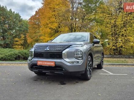 Сірий Міцубісі Аутлендер, об'ємом двигуна 2.49 л та пробігом 128 тис. км за 22700 $, фото 1 на Automoto.ua