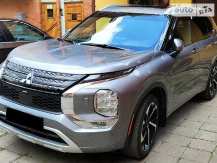 Міцубісі Аутлендер 2022 у Одесі на Automoto.ua Сірий Міцубісі Аутлендер, об'ємом двигуна 2.49 л та пробігом 27 тис. км за 30000 $, фото 1 на Automoto.ua