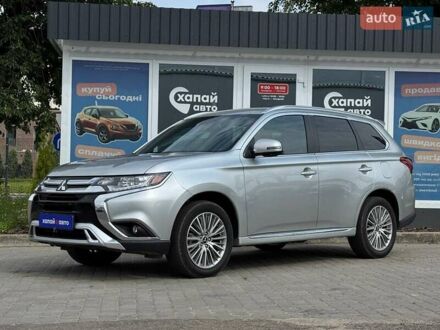 Мицубиси Аутлендер 2022 в Львове на Automoto.ua Серый Мицубиси Аутлендер, объемом двигателя 2.36 л и пробегом 32 тыс. км за 26500 $, фото 1 на Automoto.ua